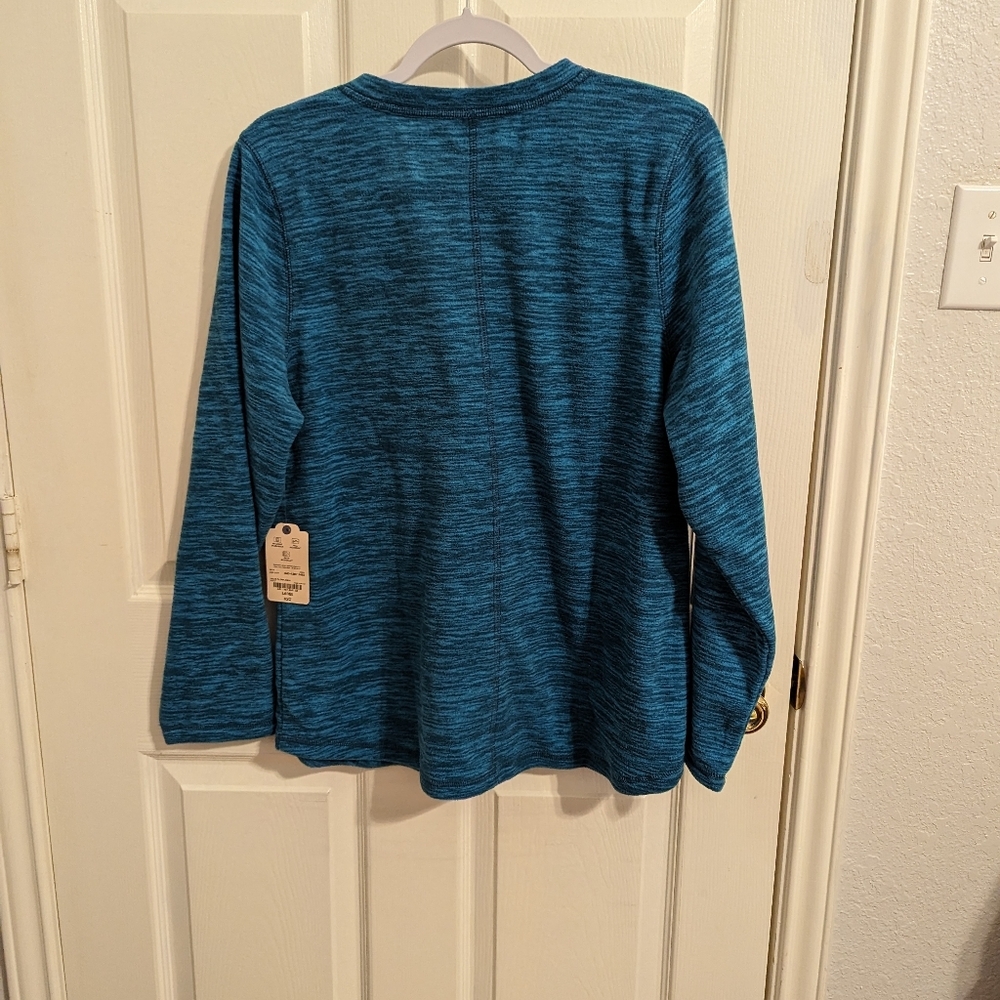 🩵3/$15 NWT St. John's Bay Women's VNeck Long Sleeve Top - Picture 6 of 11